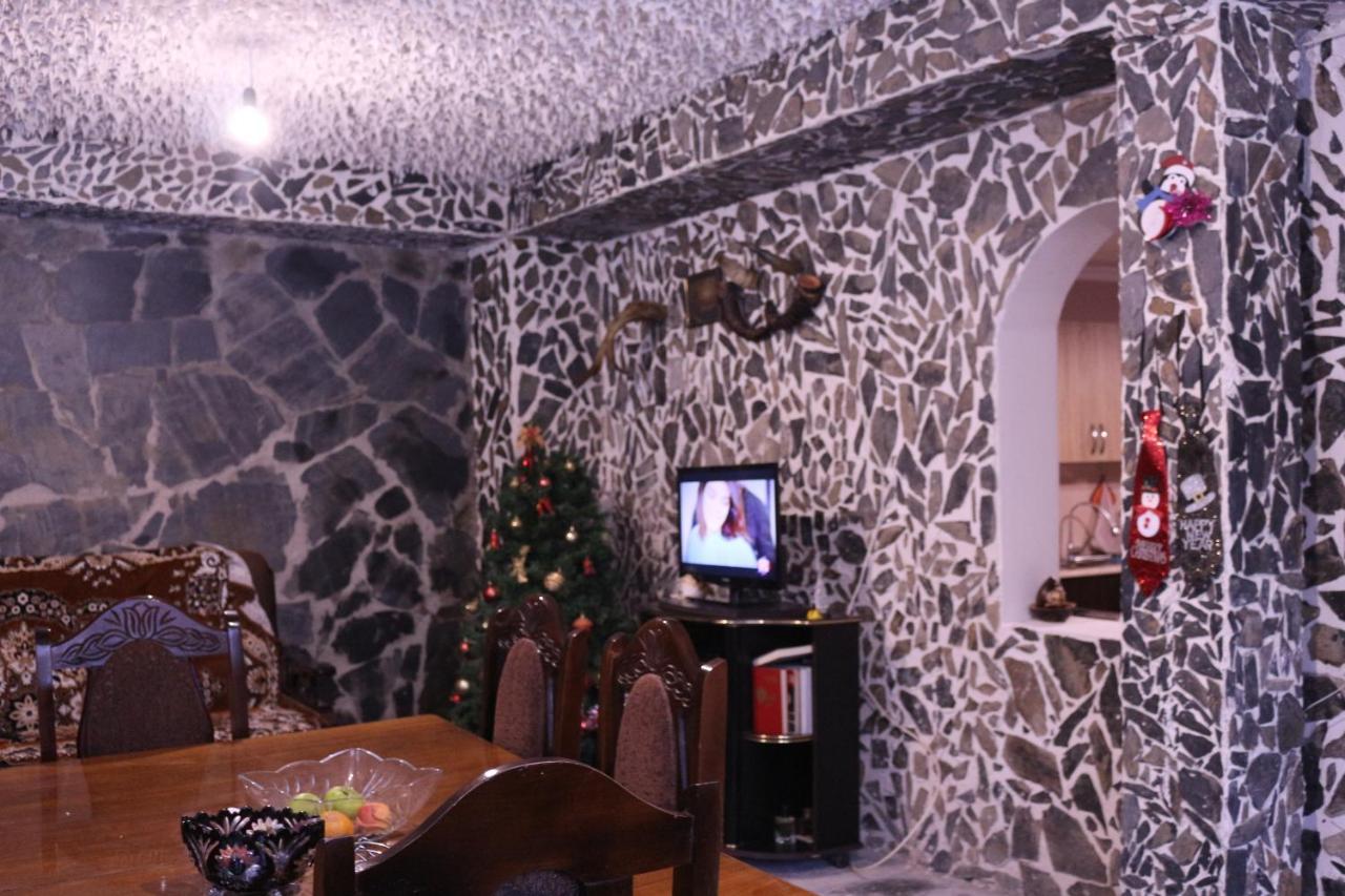 Inga Jafaridze Guesthouse Pele Mestia Buitenkant foto