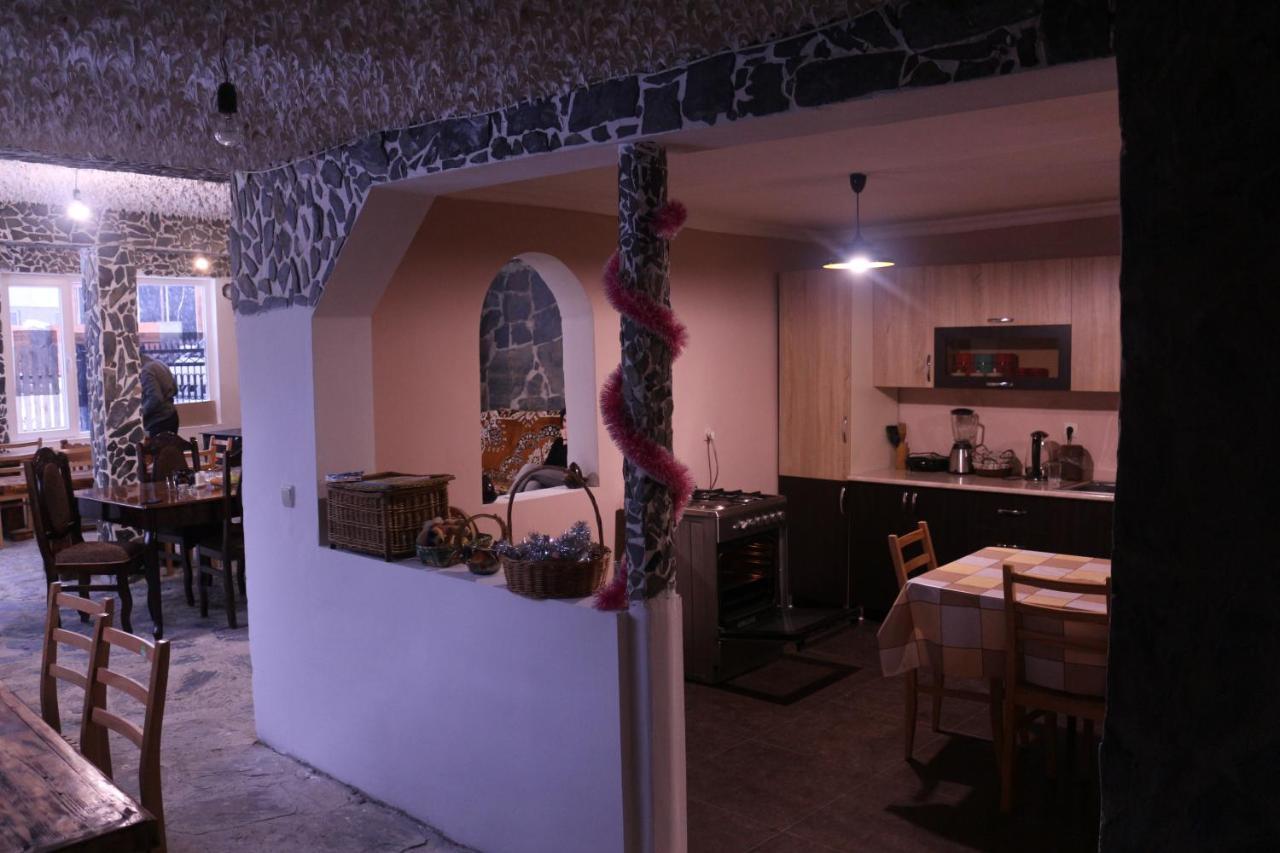 Inga Jafaridze Guesthouse Pele Mestia Buitenkant foto